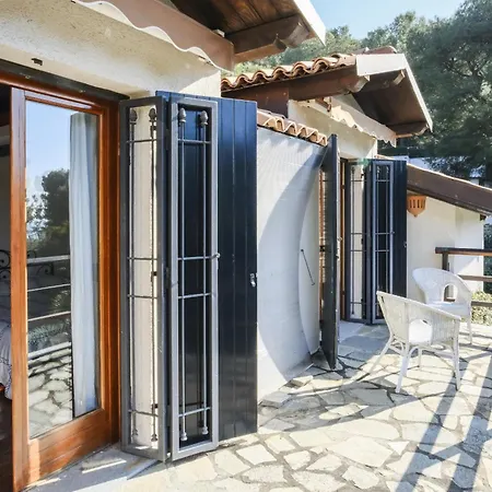 Miro E Matisse By Wonderful Italy Apartment Andora